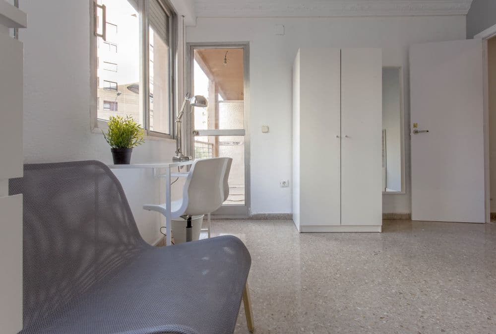 Private room in Valencia photo 4