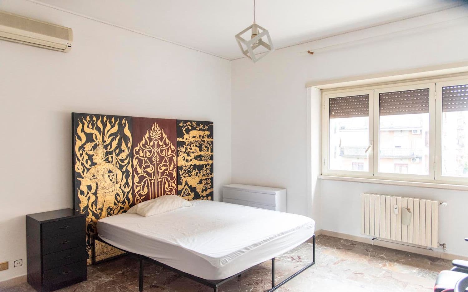 Room in Rome