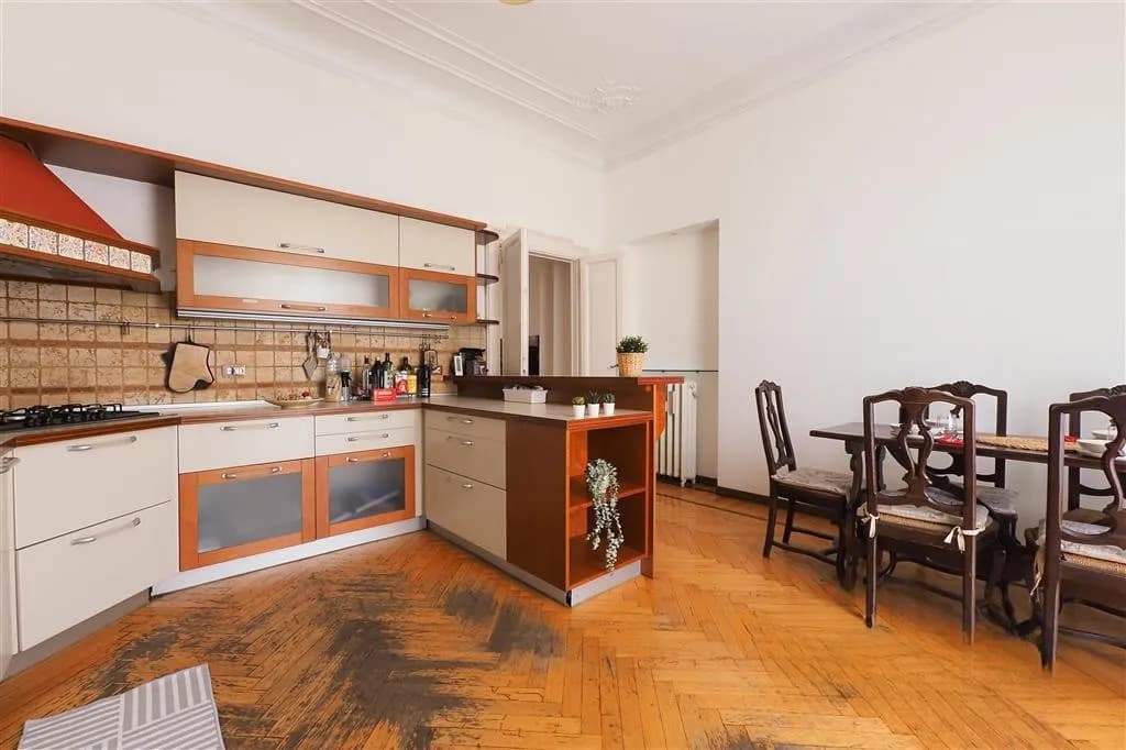 Kitchen 2
