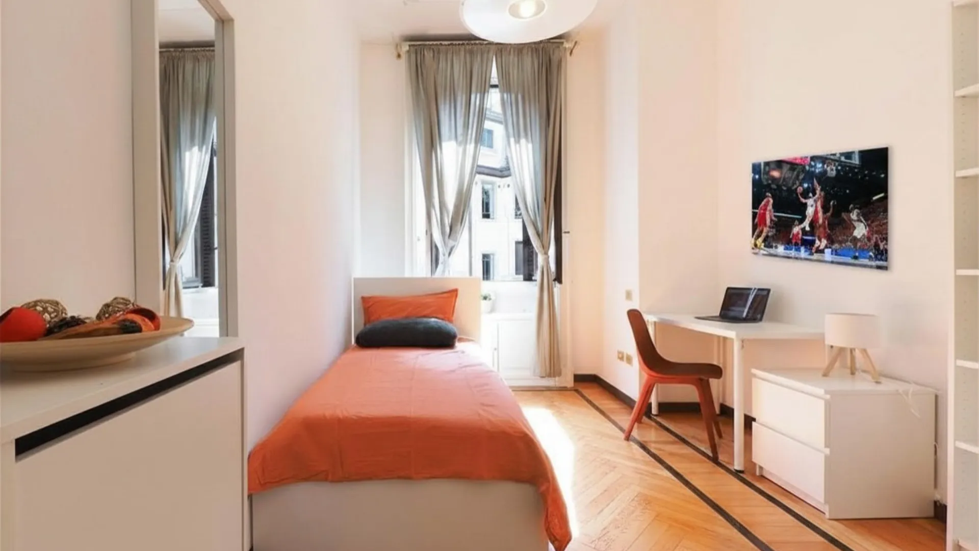 Private room in Milan photo 2
