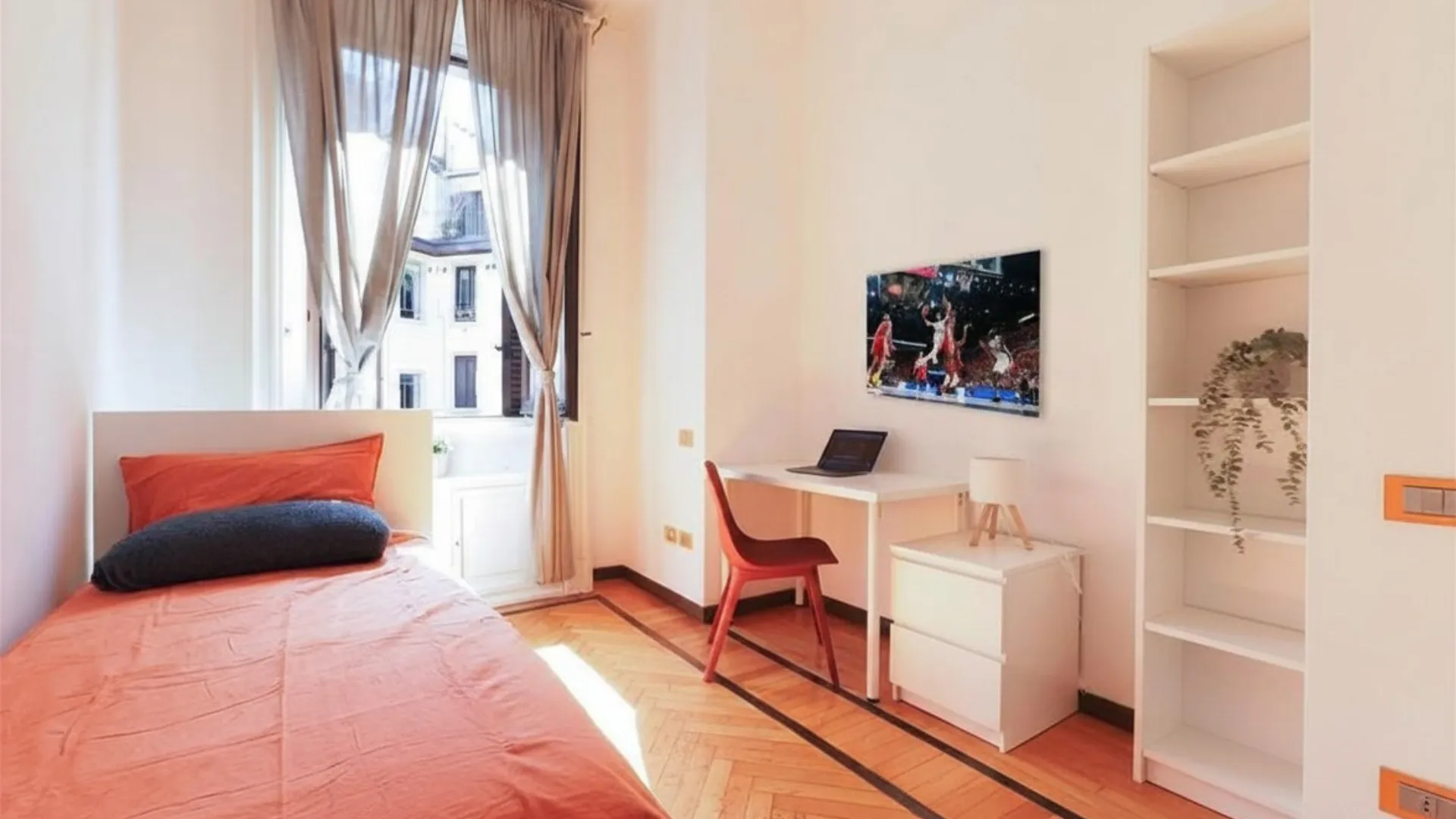 Private room in Milan photo 4